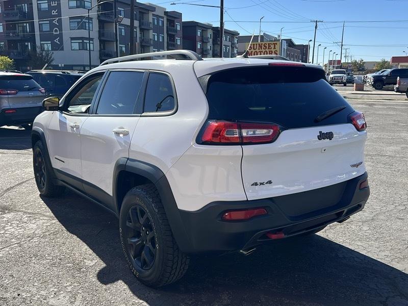Jeep Cherokee 4WD 4dr Trailhawk 2015