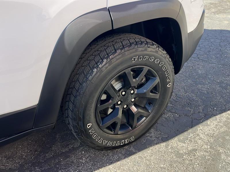 Jeep Cherokee 4WD 4dr Trailhawk 2015
