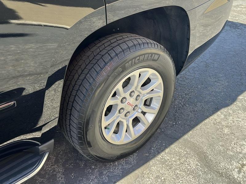 GMC Yukon 4WD 4dr SLE 2015