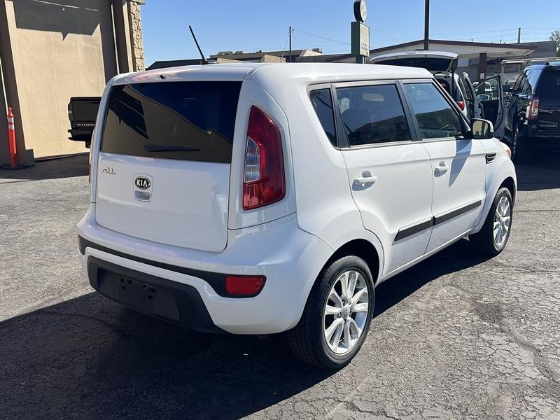 Kia Soul 5dr Wgn Man + 2012