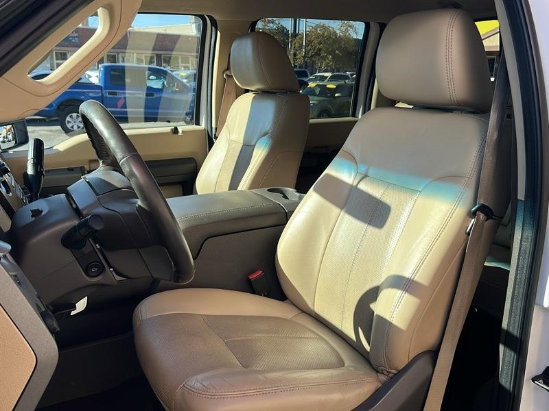 Ford Super Duty F-250 SRW 4WD Crew Cab 156" Lariat 2011