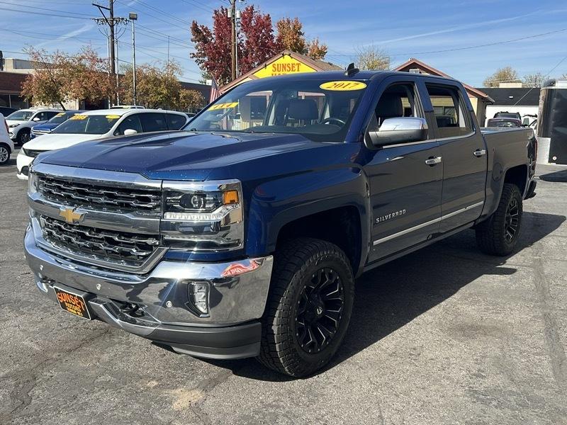 Chevrolet Silverado 1500 4WD Crew Cab 143.5" LTZ w/1LZ 2017