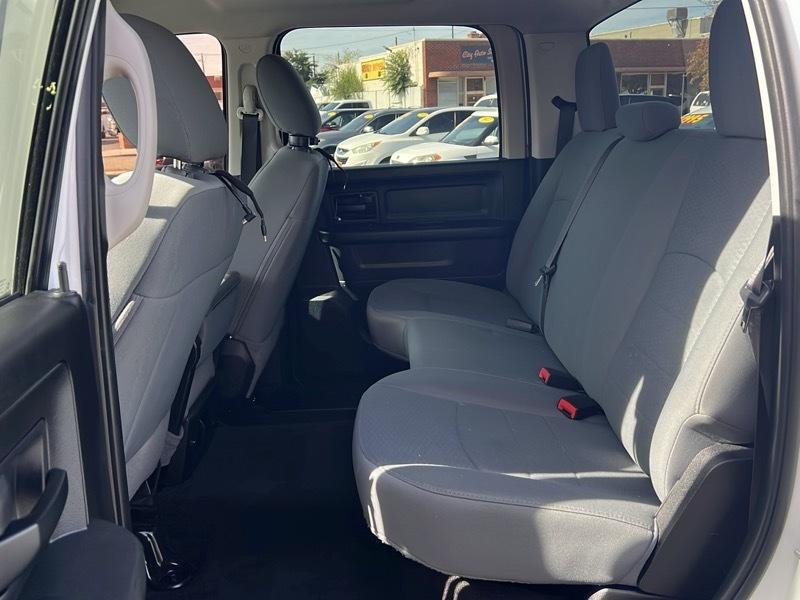 RAM 2500 Tradesman 4x4 Crew Cab 6'4" Box 2018