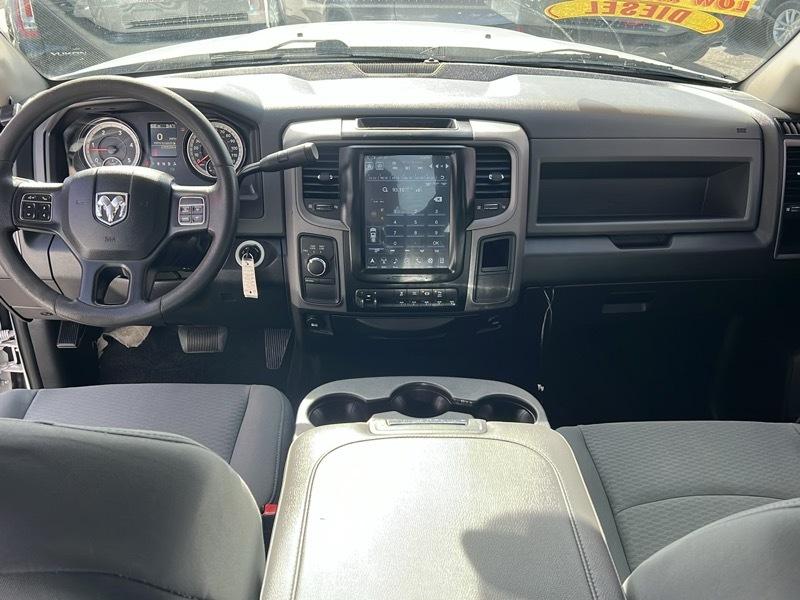 RAM 2500 Tradesman 4x4 Crew Cab 6'4" Box 2018