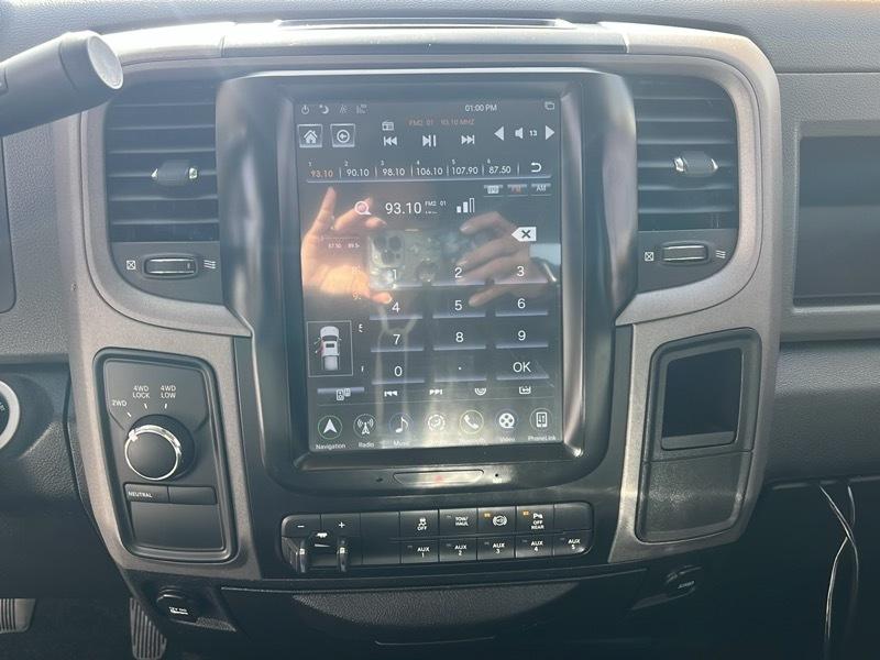 RAM 2500 Tradesman 4x4 Crew Cab 6'4" Box 2018
