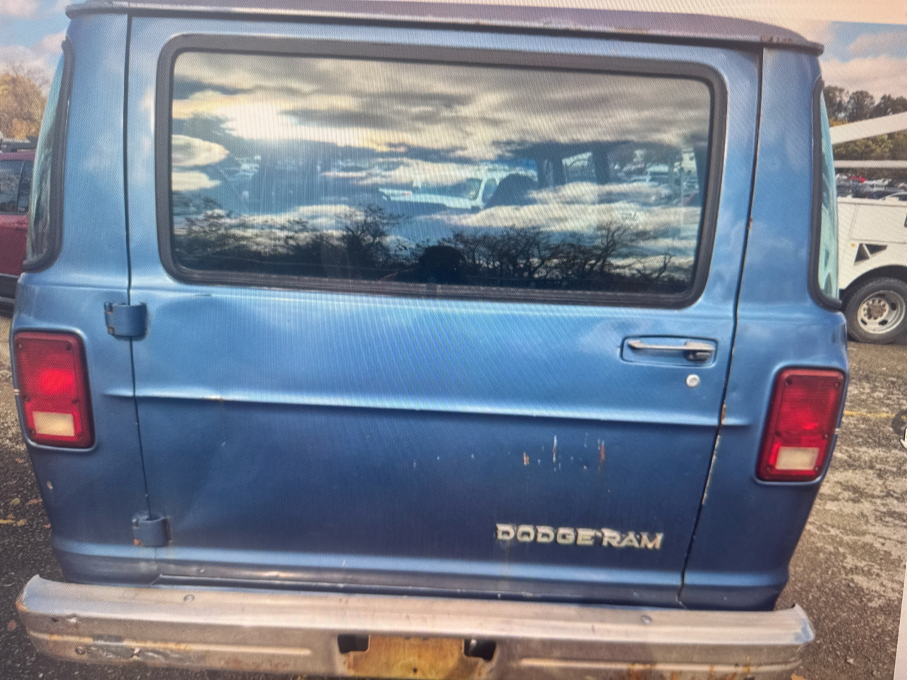 Dodge Ram Wagon B250 1986