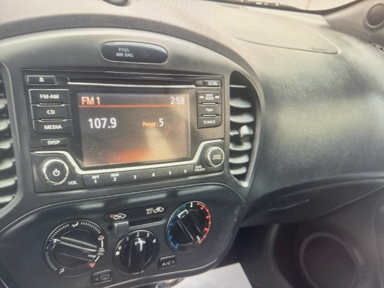 Nissan Juke S AWD 2016