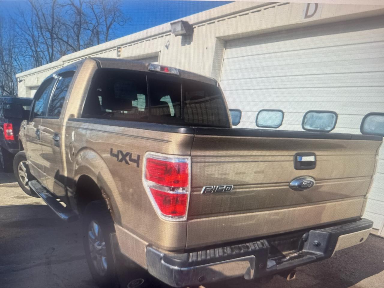 Ford F-150 XL SuperCrew 5.5-ft. Bed 4WD 2013