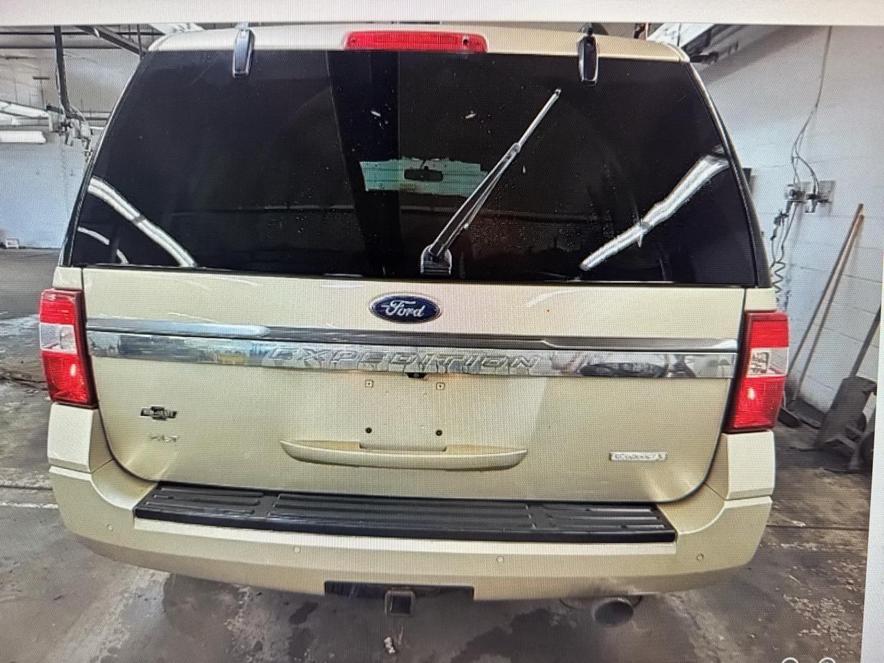 Ford Expedition XLT 4WD 2017