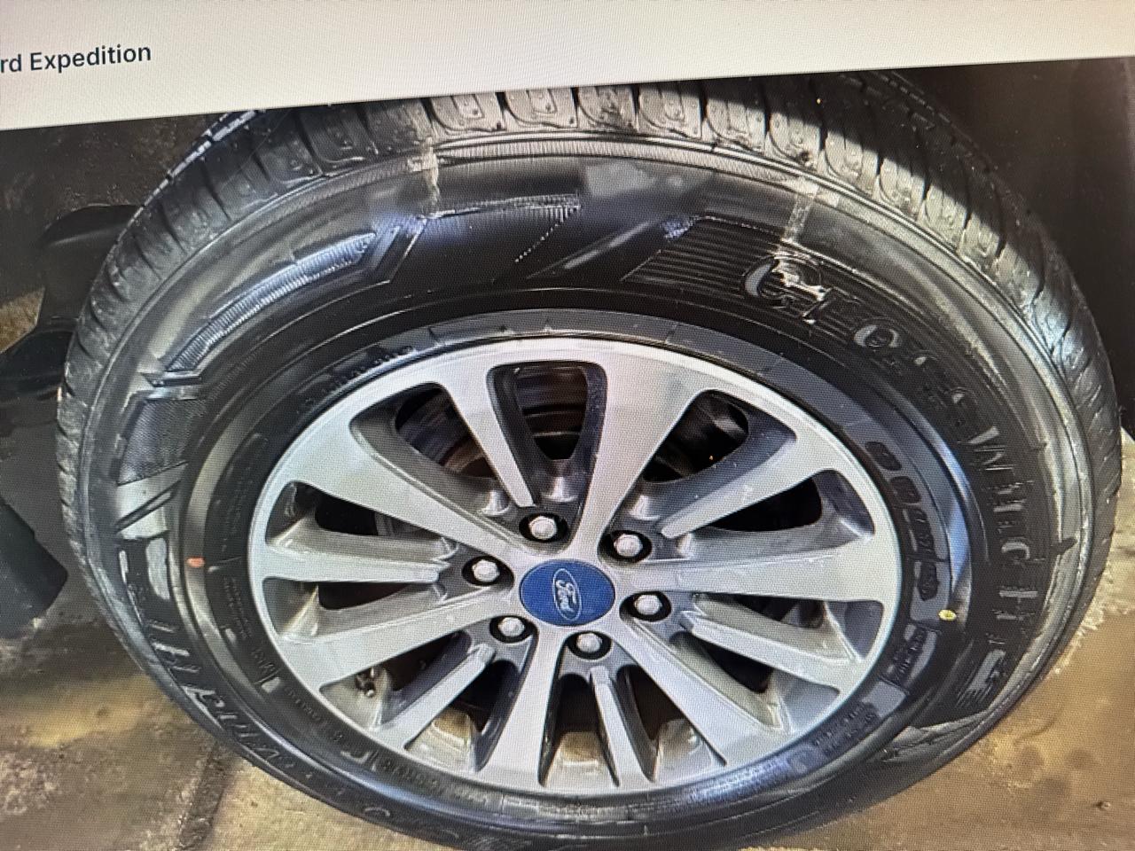 Ford Expedition XLT 4WD 2017