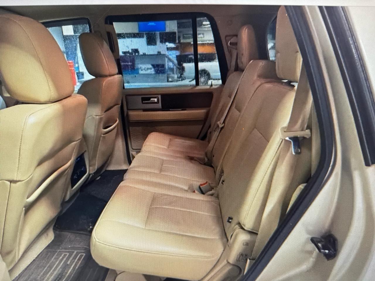 Ford Expedition XLT 4WD 2017