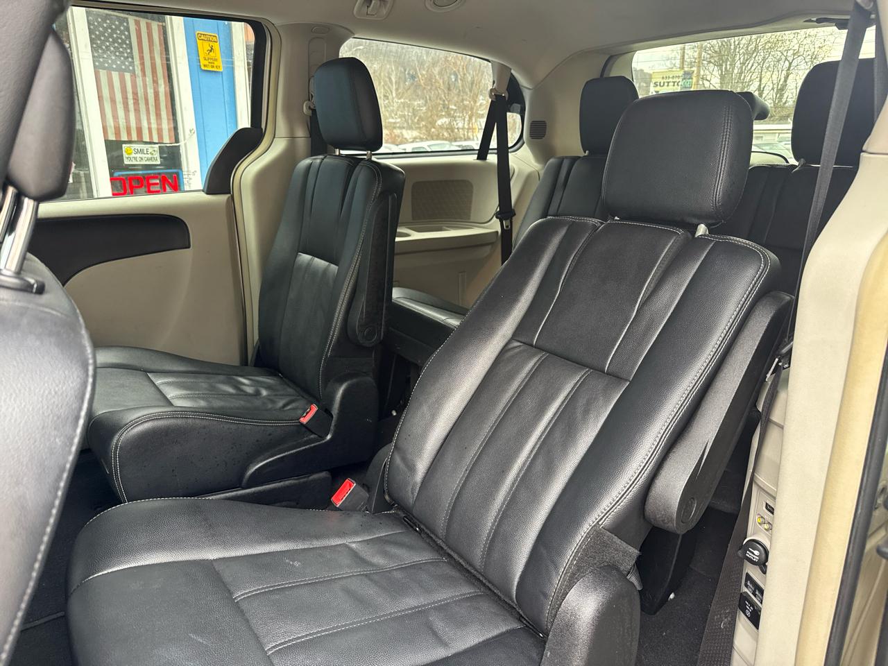 Chrysler Town & Country Touring 2014