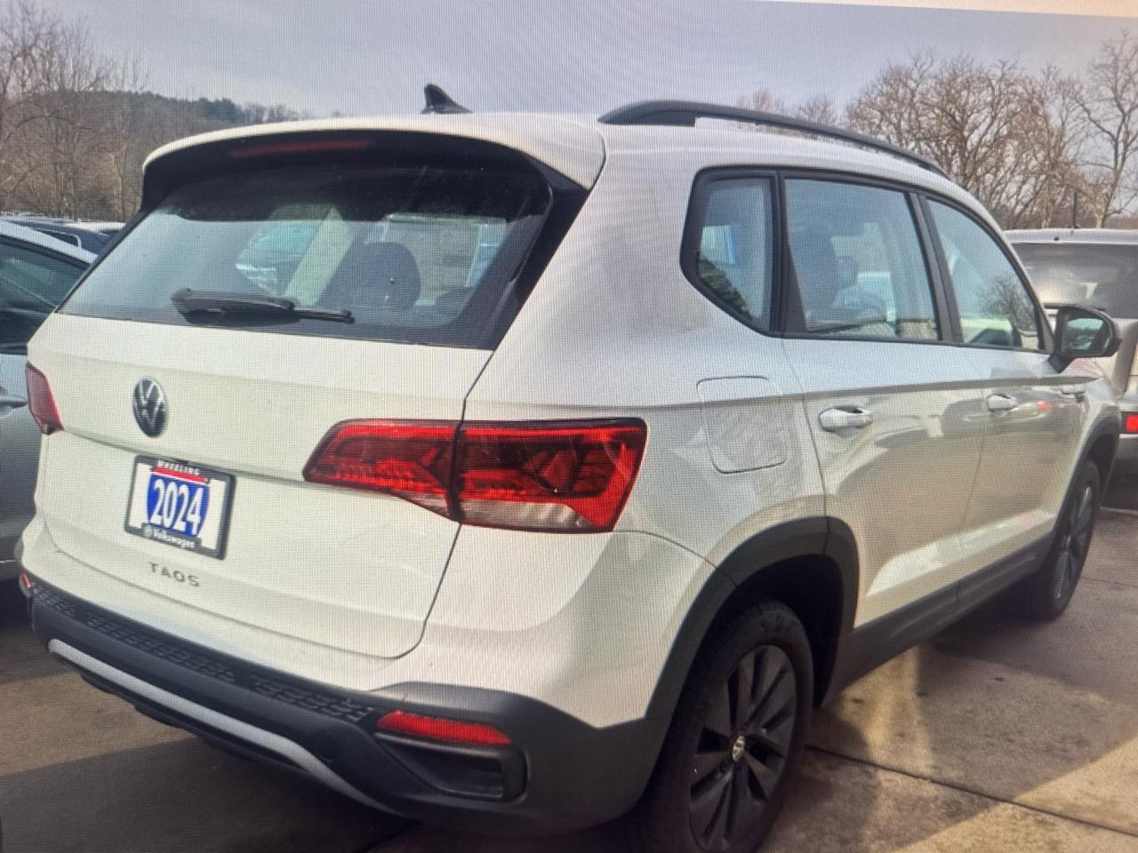 Volkswagen Taos S 2024