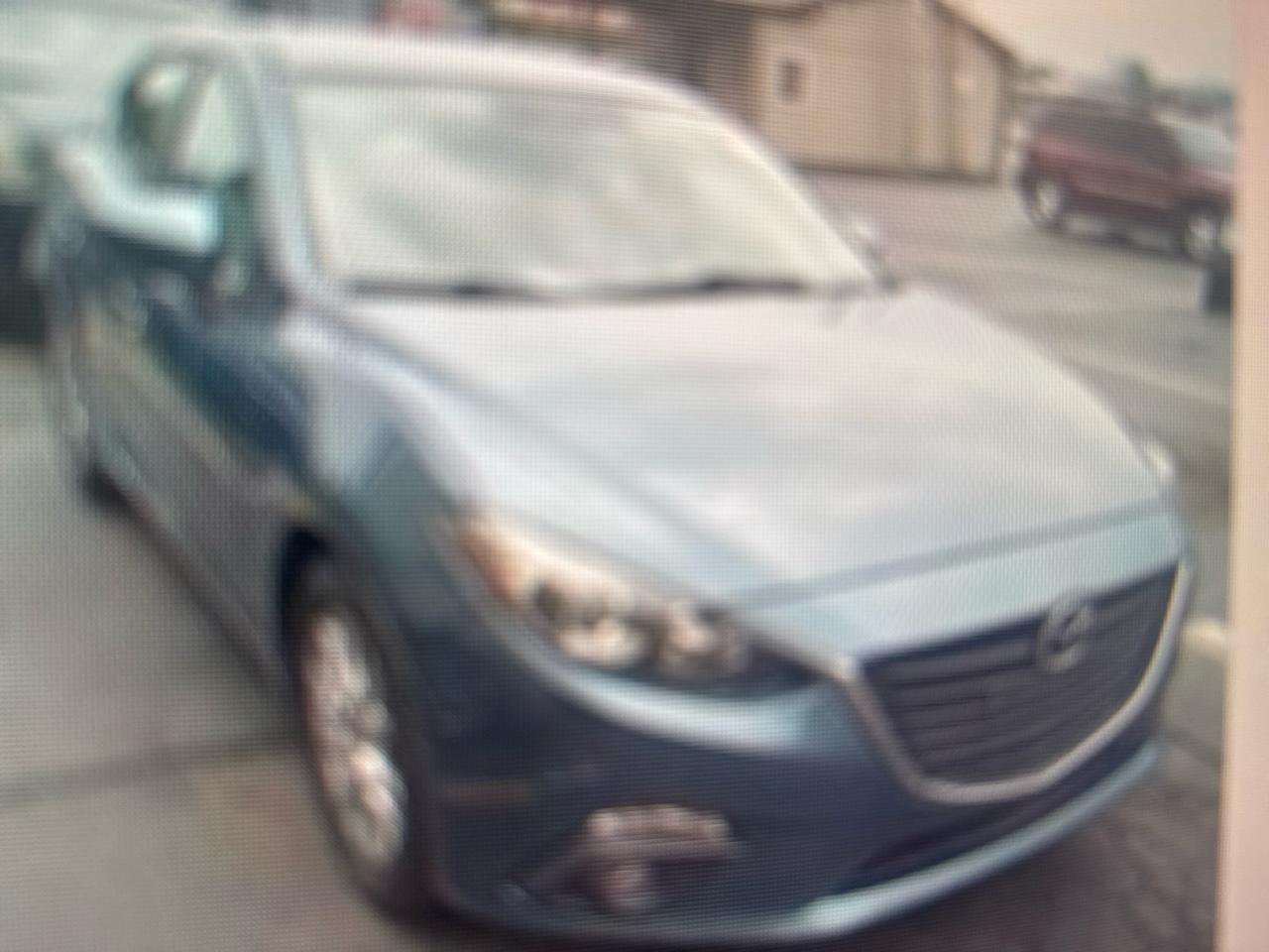 Mazda MAZDA3 i Touring AT 4-Door 2015