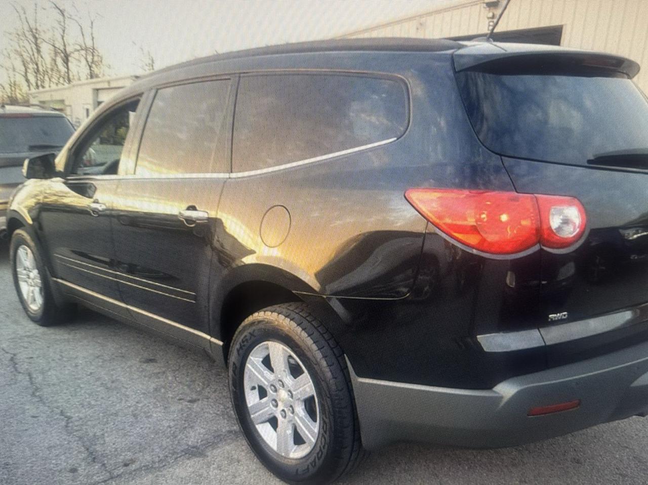 Chevrolet Traverse LT AWD 2011
