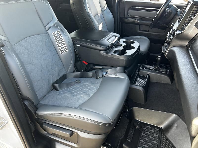 RAM 2500 Power Wagon Crew Cab SWB 4WD 2020