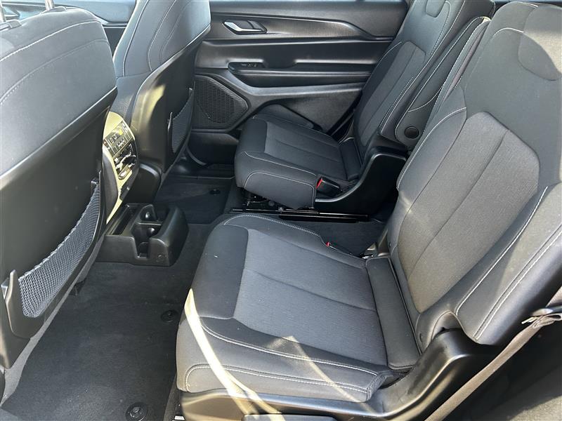 Jeep Grand Cherokee L Laredo 2023 Jeep Grand Cherokee L Laredo 2023