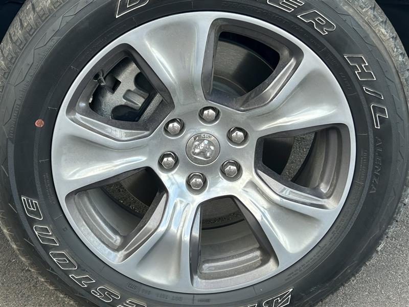 RAM 1500 Laramie Crew Cab SWB 4WD 2023