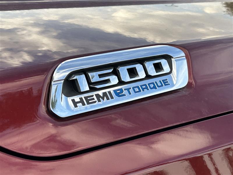 RAM 1500 Laramie Crew Cab SWB 4WD 2023