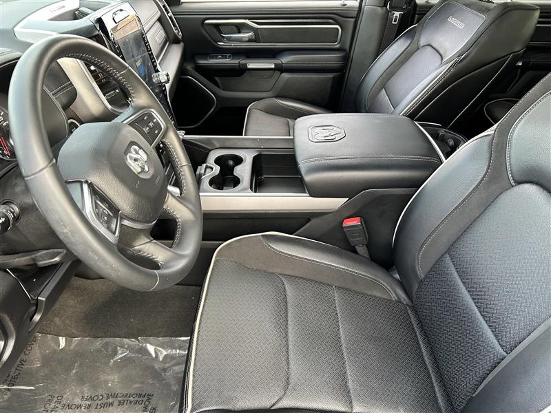 RAM 1500 Laramie Crew Cab SWB 4WD 2023