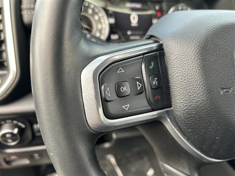 RAM 1500 Laramie Crew Cab SWB 4WD 2023