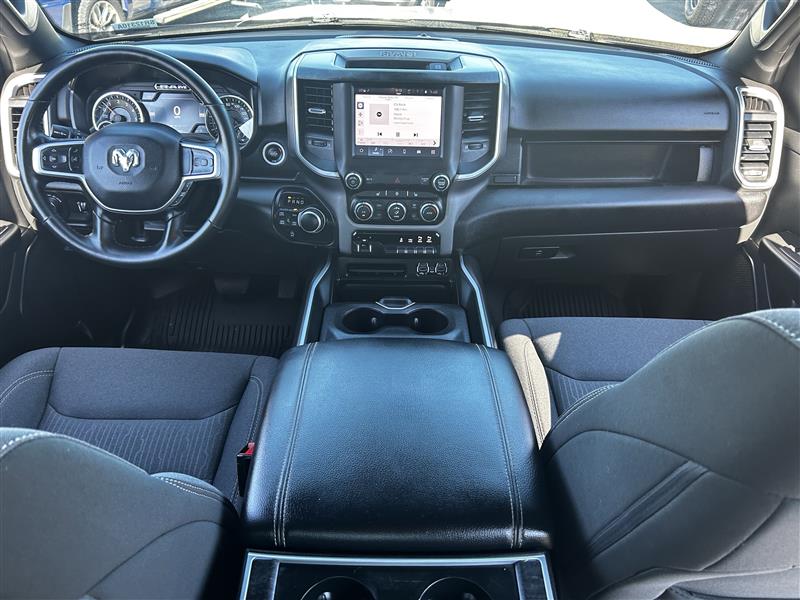 RAM 1500 Big Horn Crew Cab SWB 4WD 2022