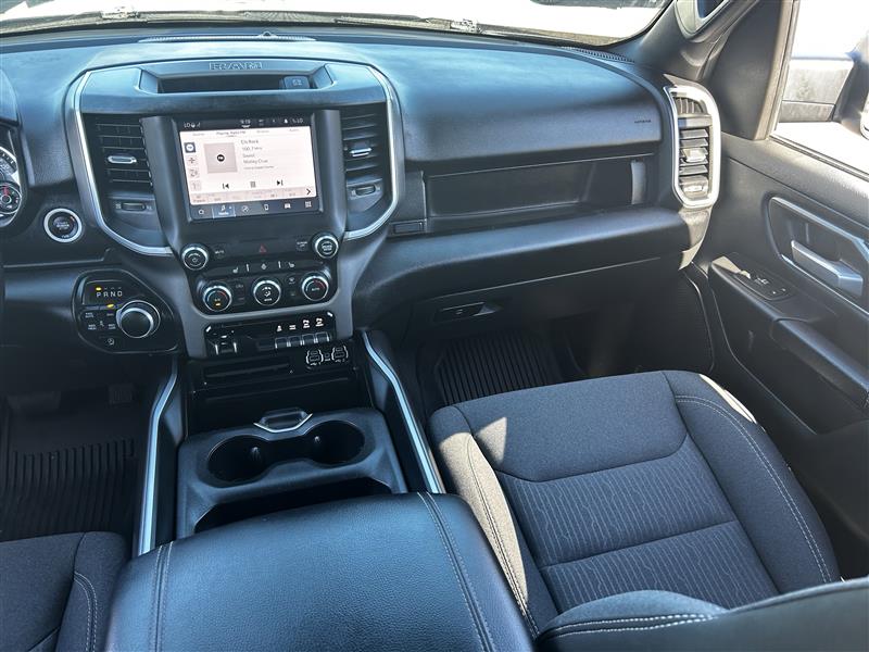 RAM 1500 Big Horn Crew Cab SWB 4WD 2022