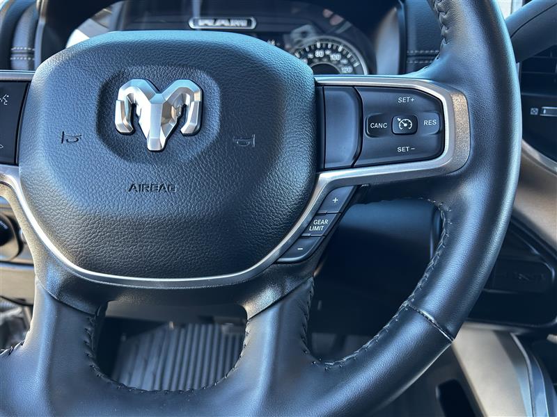 RAM 3500 Laramie Mega Cab 4WD DRW 2024