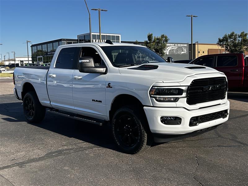 RAM 3500 Laramie Crew Cab SWB 4WD 2024