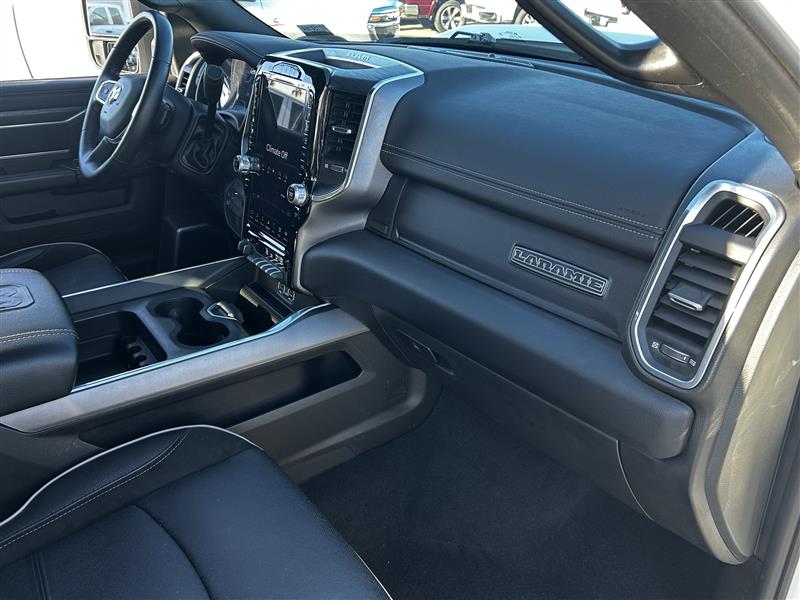 RAM 3500 Laramie Crew Cab SWB 4WD 2024