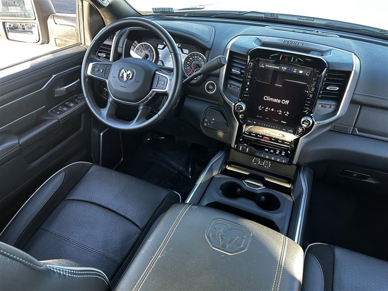 RAM 3500 Laramie Crew Cab SWB 4WD 2024