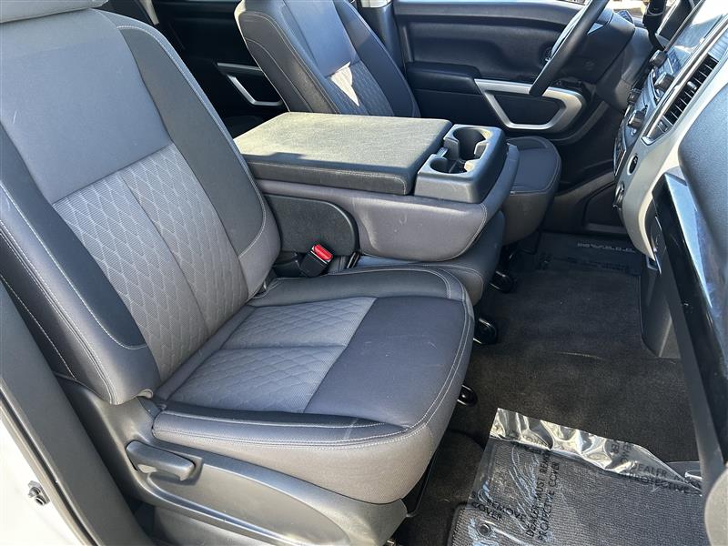 Nissan Titan S Crew Cab 2WD 2021