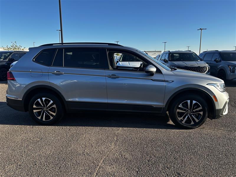Volkswagen Tiguan S 2024