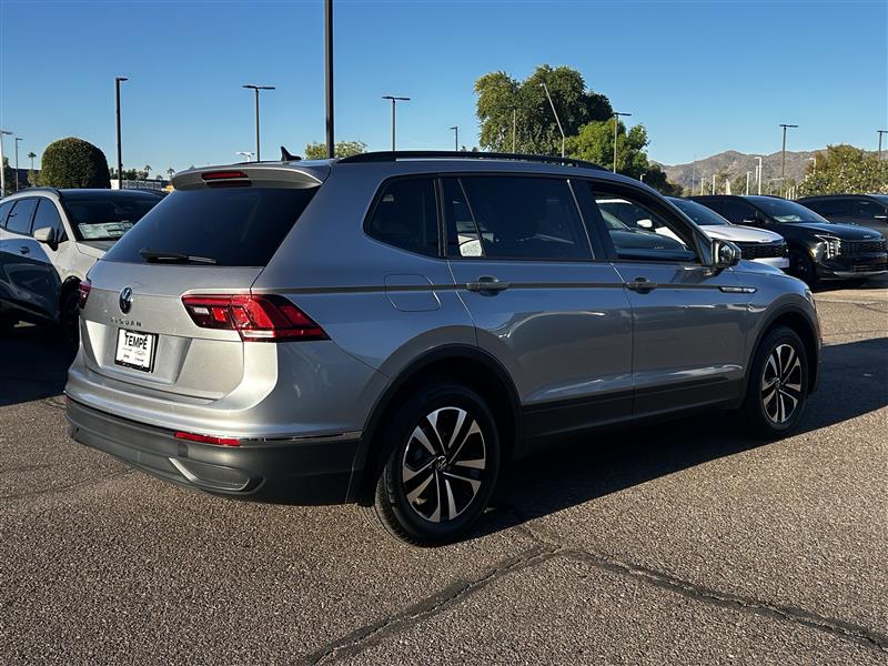 Volkswagen Tiguan S 2024
