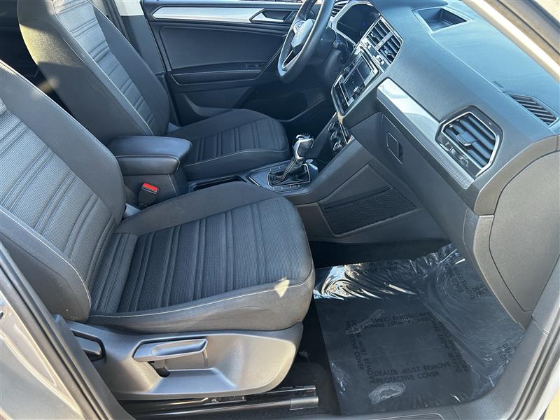 Volkswagen Tiguan S 2024