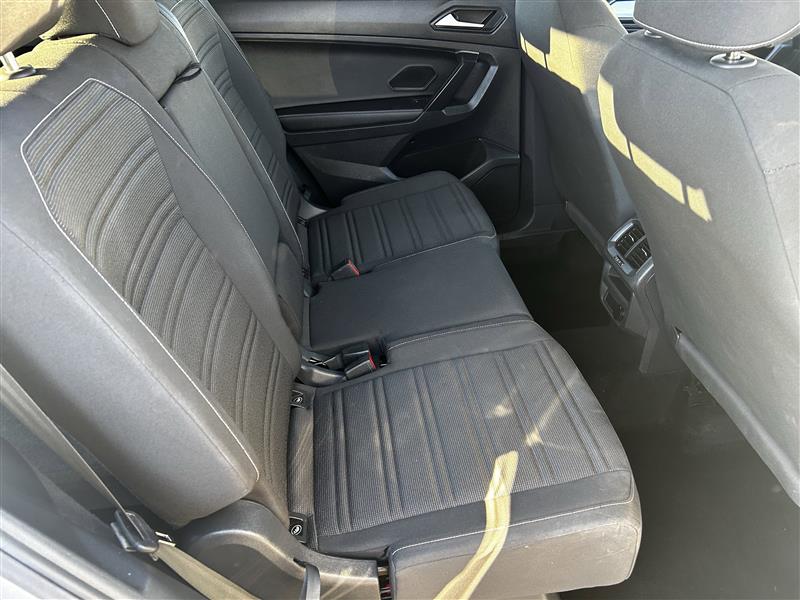 Volkswagen Tiguan S 2024