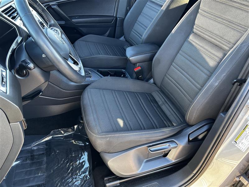 Volkswagen Tiguan S 2024