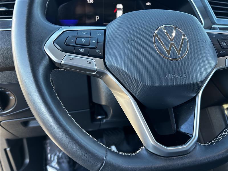 Volkswagen Tiguan S 2024