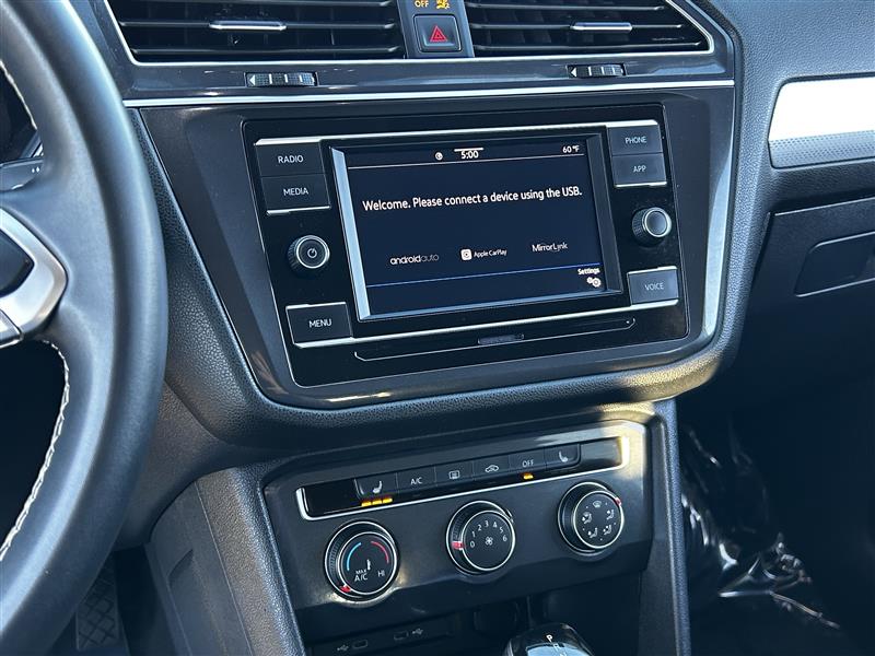 Volkswagen Tiguan S 2024