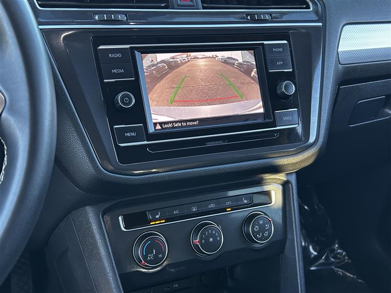 Volkswagen Tiguan S 2024