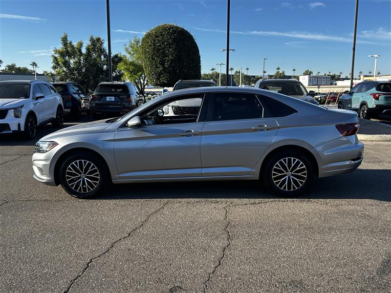 Volkswagen Jetta 1.4T S 8A 2021