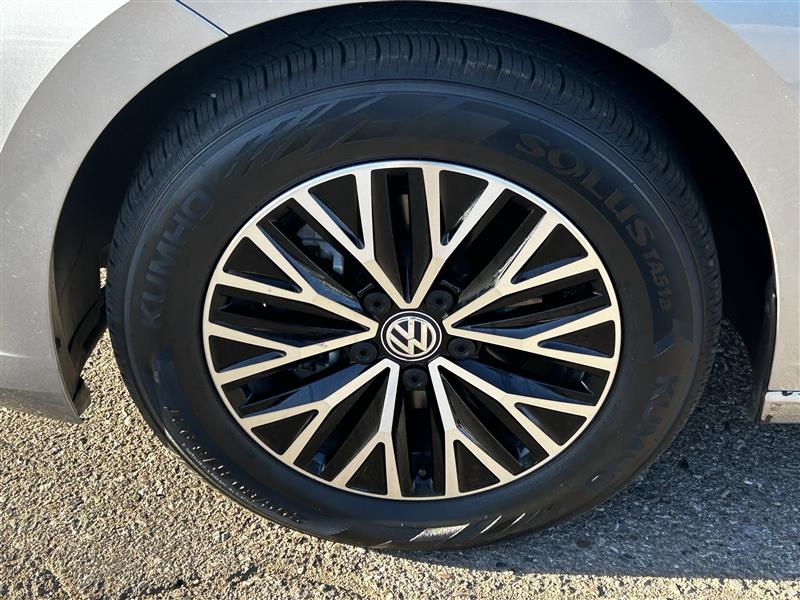 Volkswagen Jetta 1.4T S 8A 2021