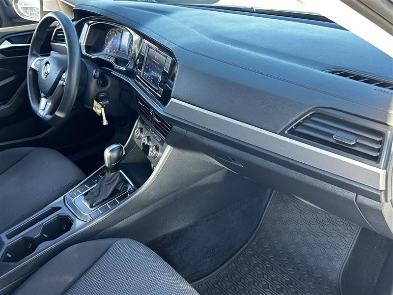 Volkswagen Jetta 1.4T S 8A 2021