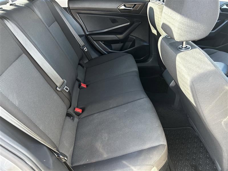 Volkswagen Jetta 1.4T S 8A 2021