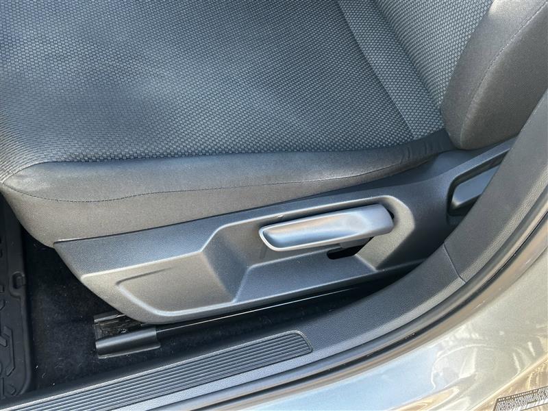 Volkswagen Jetta 1.4T S 8A 2021