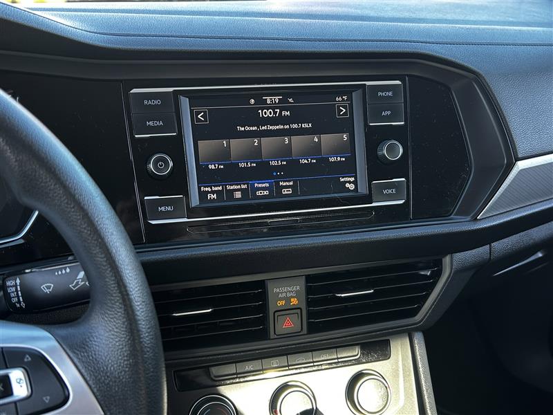 Volkswagen Jetta 1.4T S 8A 2021