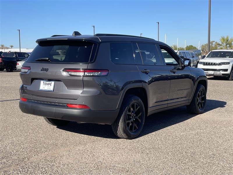 Jeep Grand Cherokee L Laredo 4WD 2024