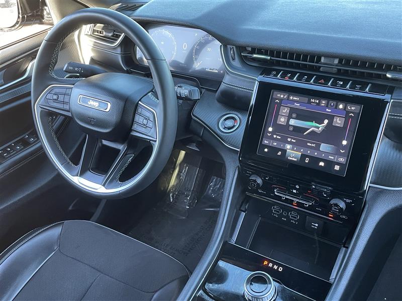 Jeep Grand Cherokee L Laredo 4WD 2024