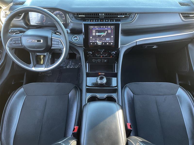 Jeep Grand Cherokee L Laredo 4WD 2024