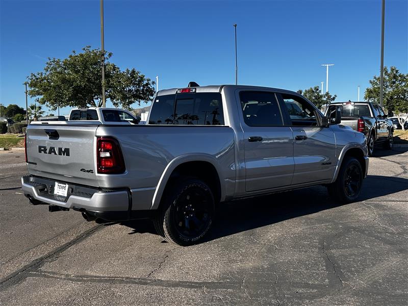 RAM 1500 Big Horn Crew Cab SWB 4WD 2025